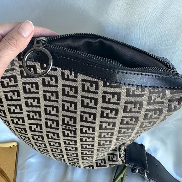 Fendi Brown Zucchino Canvas Oyster Bag - Picture 7 of 8